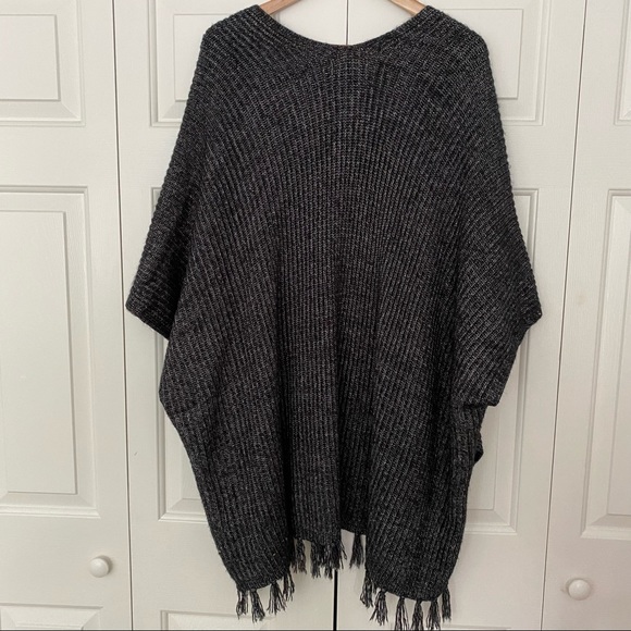 American Eagle 🦅 Poncho Cardigan Sweater - Picture 2 of 7